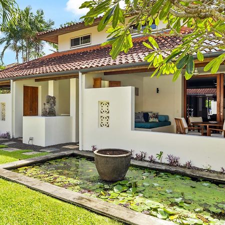 Surya Beachfront Villa Port Douglas Bagian luar foto