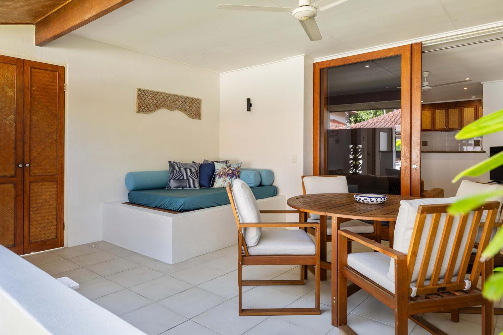 Surya Beachfront Villa Port Douglas Bagian luar foto
